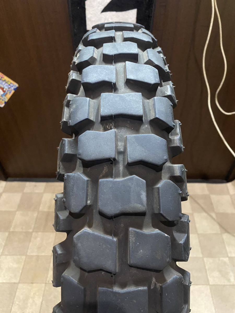 中古MCタイヤ 2021年製造 BRIDGESTONE TRAILWING TW-302 120/80-18 ブリヂストン トレイルウィング 120 80 18 3521 A2795_画像1