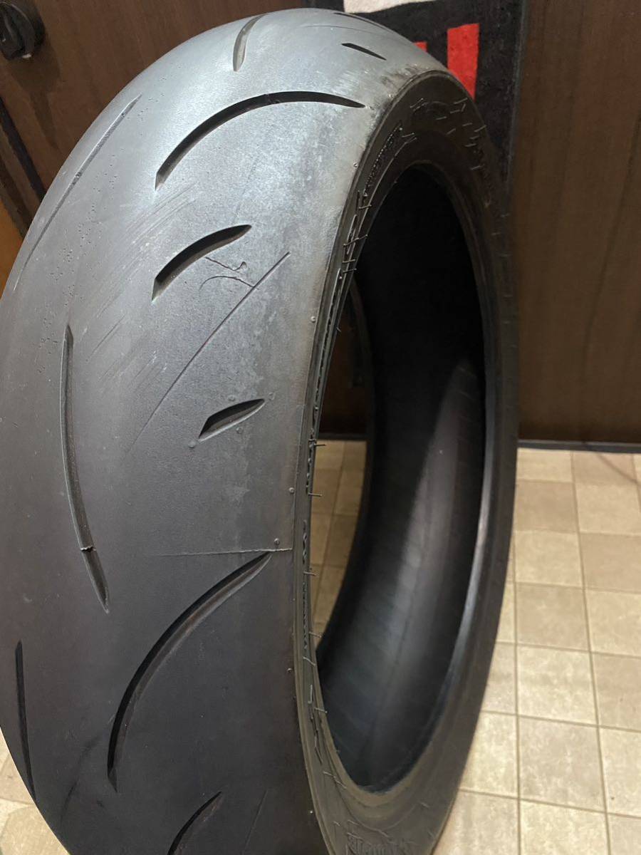 中古MCタイヤ 2021年製造 DUNLOP SPORTMAX D214 180/55ZR17 ダンロップ スポーツマックス 180 55 17 0321 A2837_画像4