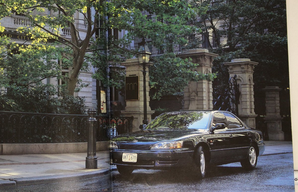 自動車カタログ『WORLD PRESTIGE CLASS WINDOM V6 3000・4DOOR HARDTOP』1991年11月 TOYOTA 補足:トヨタウィンダムレクサスEＳ300_画像6
