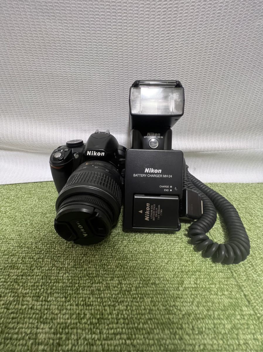 NIKKOR Nikon フィルムカメラ カメラ D3100 レンズ　DX SWM VR Aspherical -0.28m/0.92ft SPEEDLIGHT SB-28_画像1