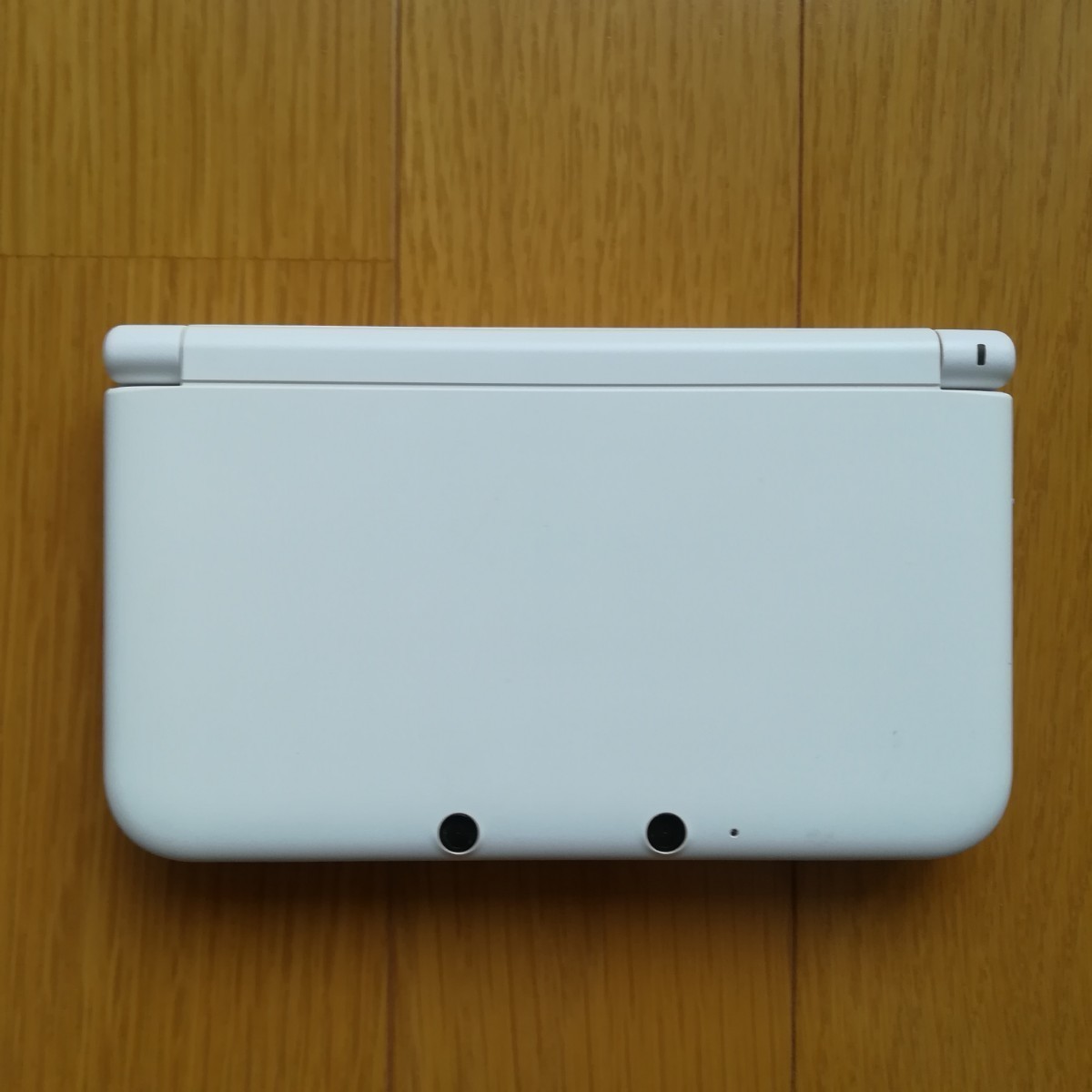 ニンテンドー　3DS LL　ホワイト
