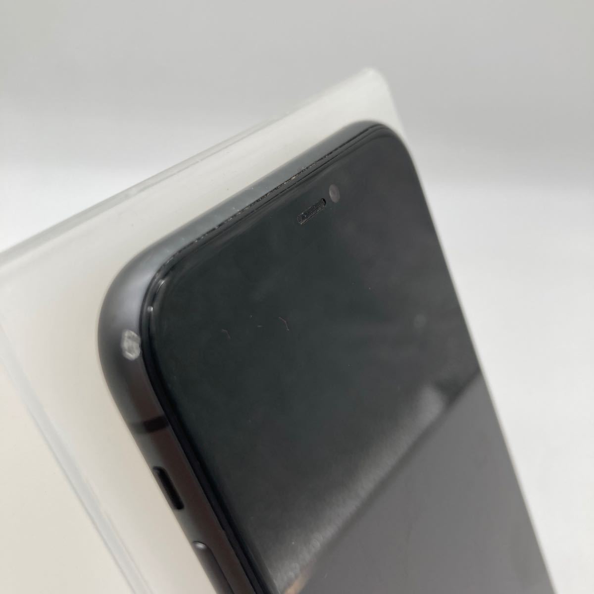 1227 iPhone11 本体のみ 傷あります 中古スマホ 動作品 s20000 ヤ60 P090_画像5