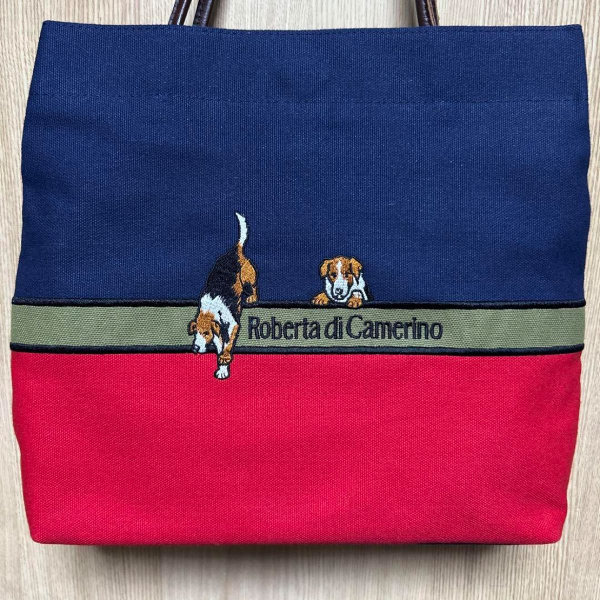 未使用自宅保管品《ロベルタディカメリーノ》犬柄トートバッグ 未使用自宅保管品《ロベルタディカメリーノ》犬柄トートバッグ