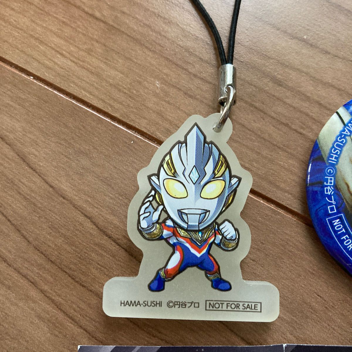 ウルトラマン キーホルダー　バッジ　はま寿司景品　非売品