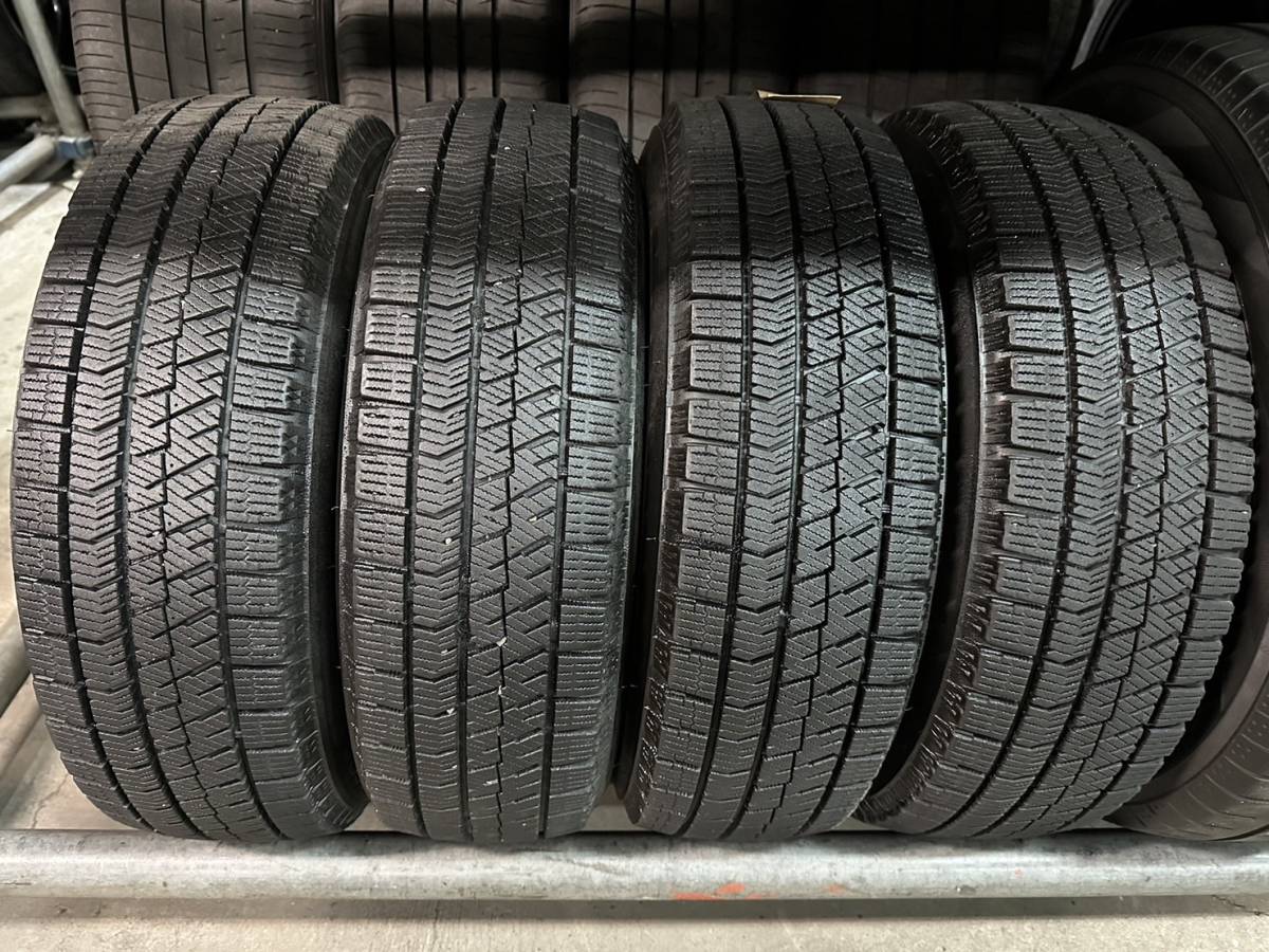 北海道発 手渡し可能　2018年製造品　BRIDGESTONE VRX2 185/55R16 7分山　4本_画像1