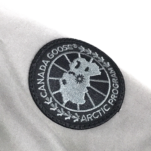 カナダグースサイズ M 長袖 ダウンコート CHATEAU PARKA メンズ グレー系 フロントジップ フード CANADA GOOSE_画像7