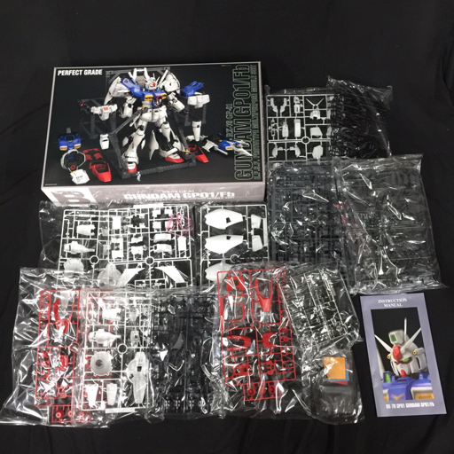 美品 PG 1/60 機動戦士ガンダム 0083 ジオンの残光 ガンダム試作1号機 GP01 フルバーニアン 未組立品 プラモデル_画像7