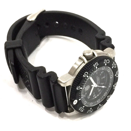 ルミノックス シリーズ7100 デイト クォーツ 腕時計 稼働品 200m ボーイズサイズ ファッション小物 LUMINOX A10000_画像6