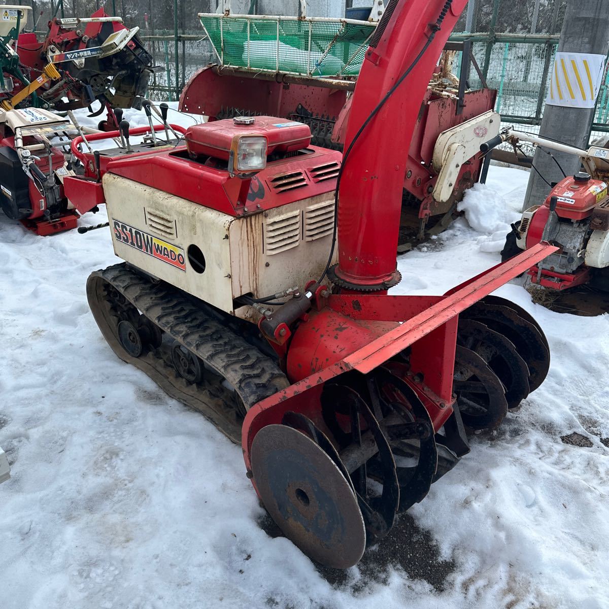 Yahoo!オークション - WADO SS10W 除雪機 セルスタート クローラ Yahoo!オークション - WADO SS10W 除雪機 セルスタート クローラ