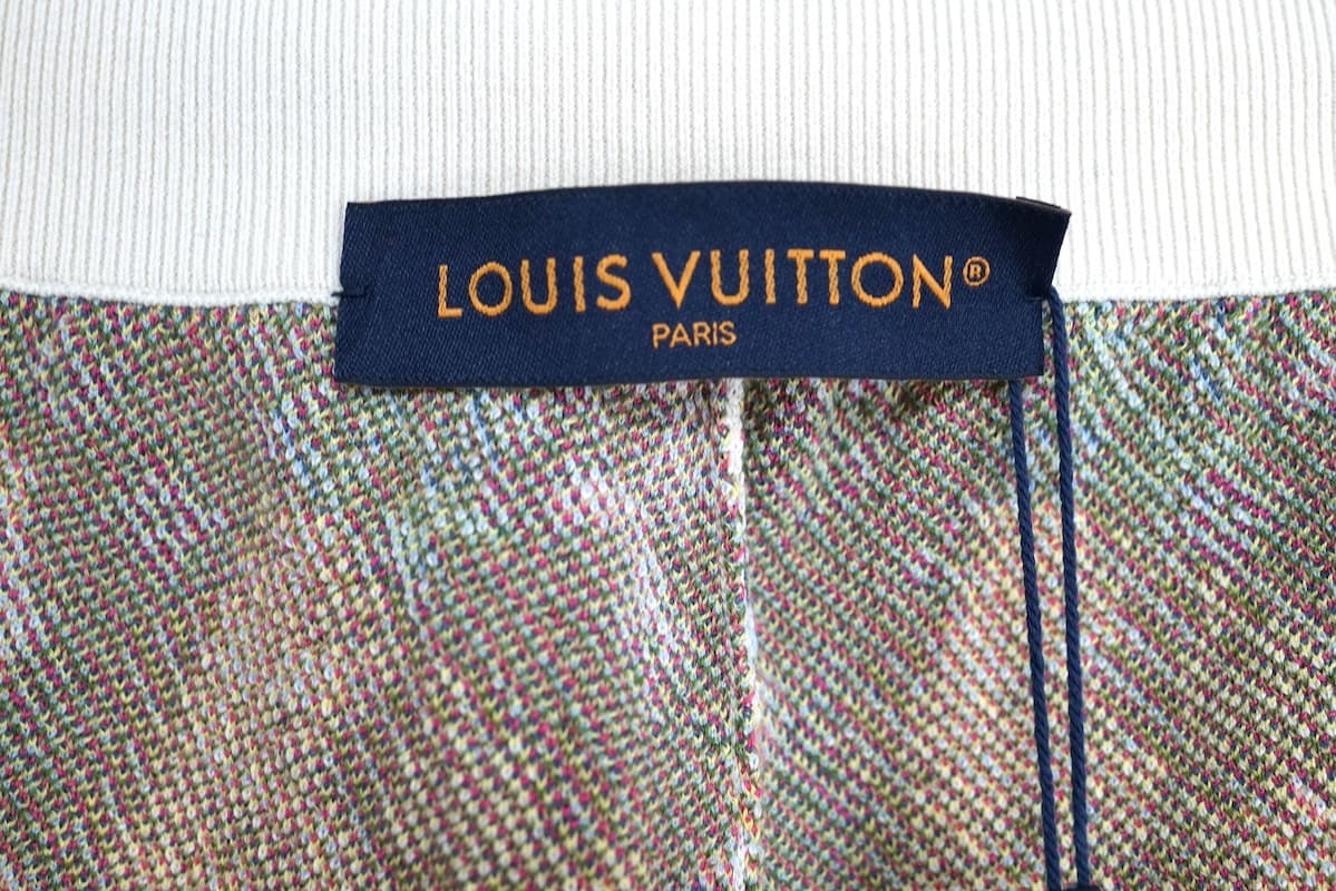 新品 22AW Louis Vuitton ルイヴィトン LVフラワーグラフィック 新品 22AW Louis Vuitton ルイヴィトン LVフラワーグラフィック