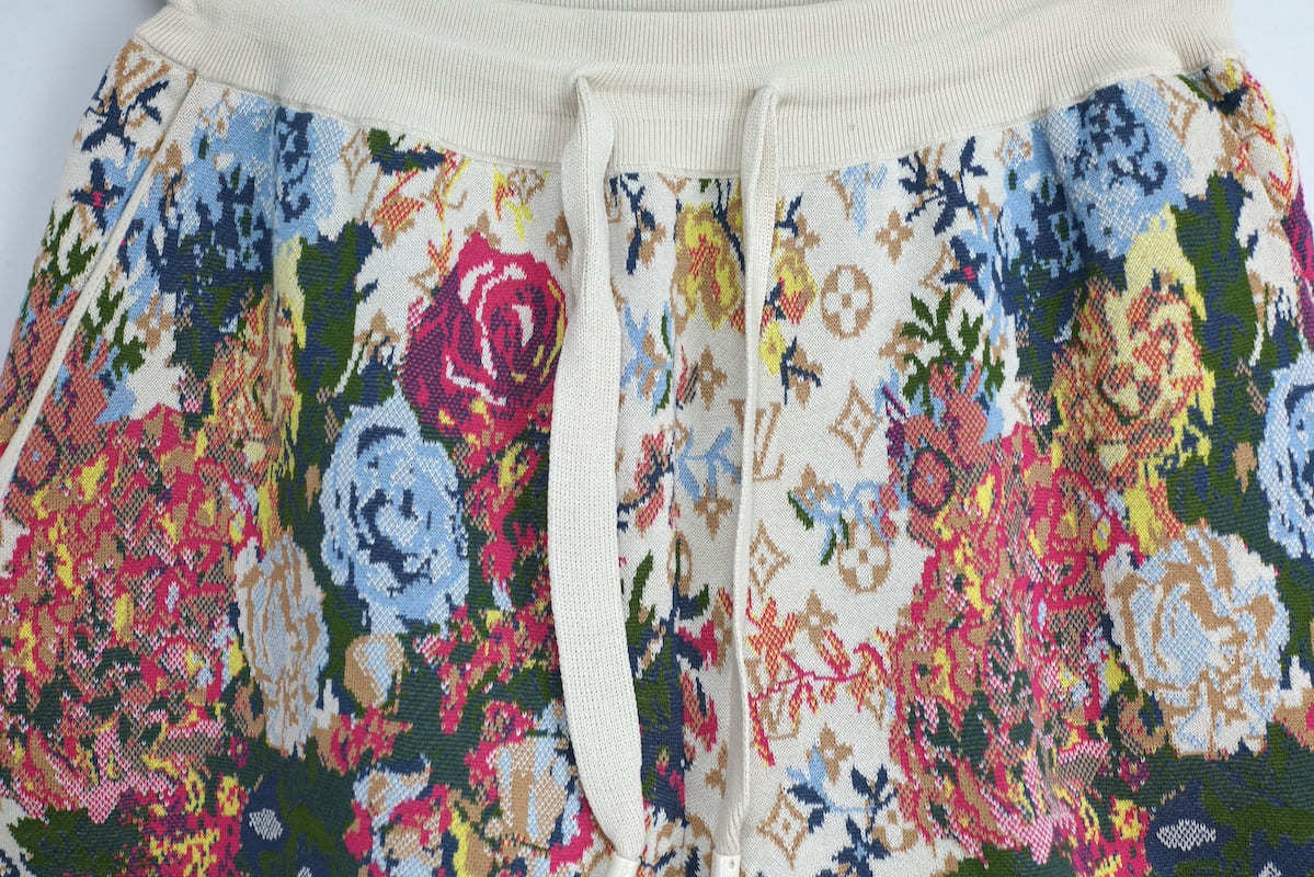 新品 22AW Louis Vuitton ルイヴィトン LVフラワーグラフィック 新品 22AW Louis Vuitton ルイヴィトン LVフラワーグラフィック