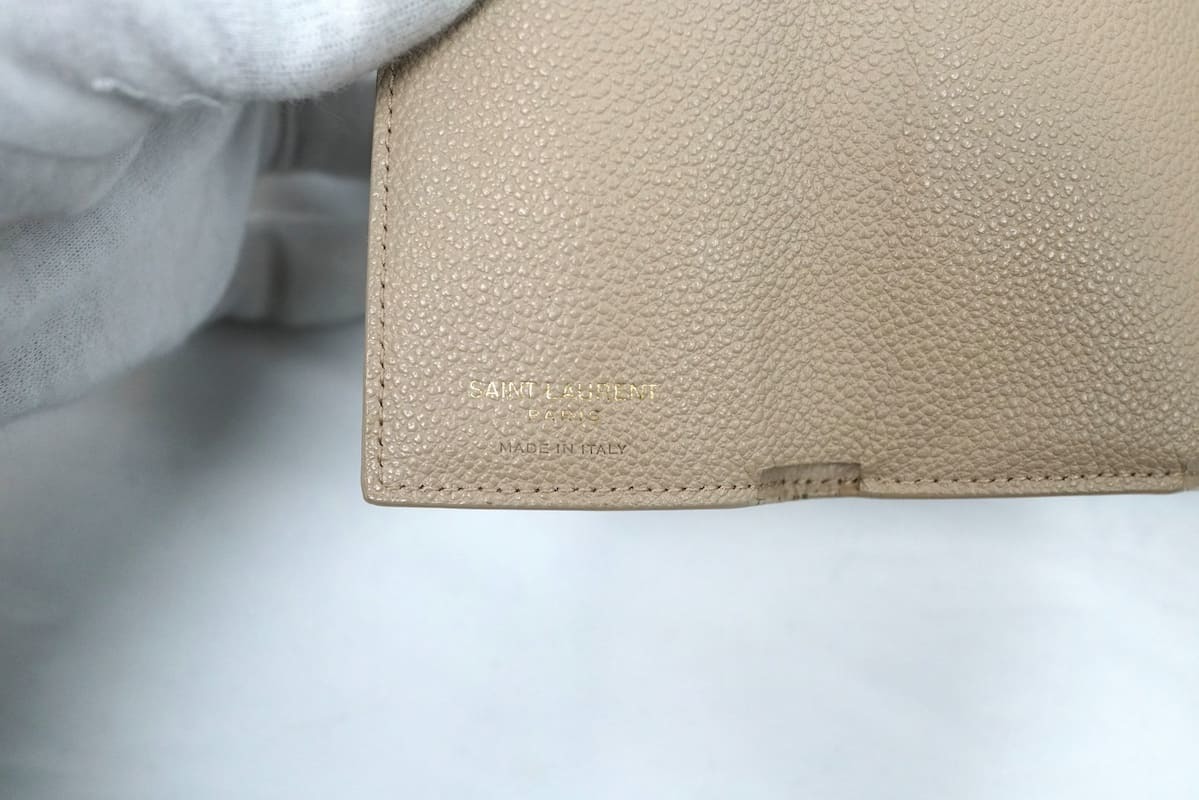 中古 SAINT LAURENT YSL ロゴ イヴサンローラン 三つ折り 財布 ミニ ウォレット ベージュ_画像9