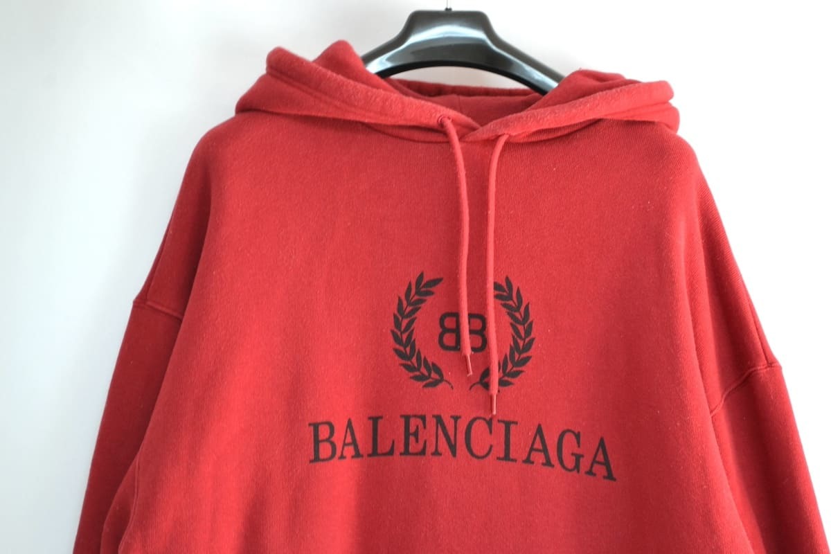 中古 BALENCIAGA バレンシアガ BBロゴプリント プルオーバー パーカー レッド Mサイズ 556143 TDV52_画像2