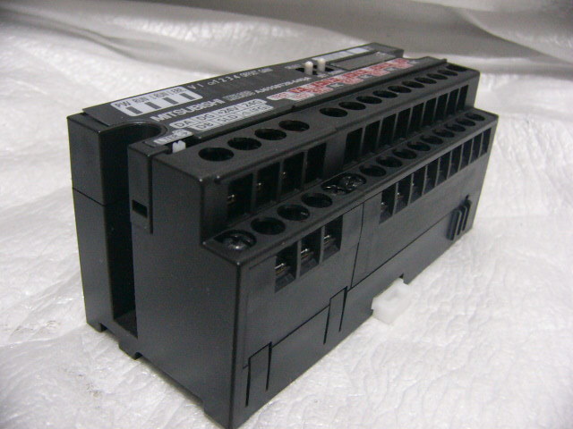 ☆未使用に近い☆ 三菱 PLC AJ65SBT2B-64DA CC-Link DA変換ユニット ☆未使用に近い☆ 三菱 PLC AJ65SBT2B-64DA CC-Link DA変換ユニット