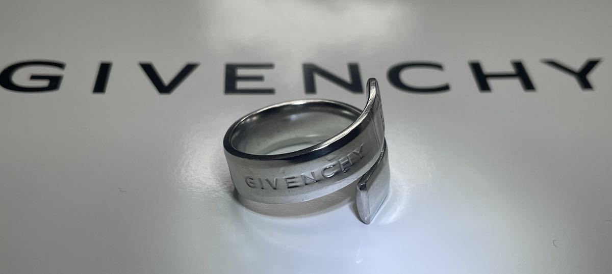 GIVENCHY リング 【サイズオーダー可能・1号〜25号】_画像1