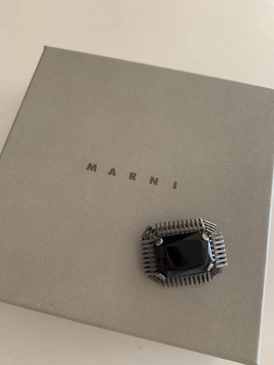 マルニ　ビジュー　ブローチ　シルバー　黒　ブラック　MARNI ☆_画像1