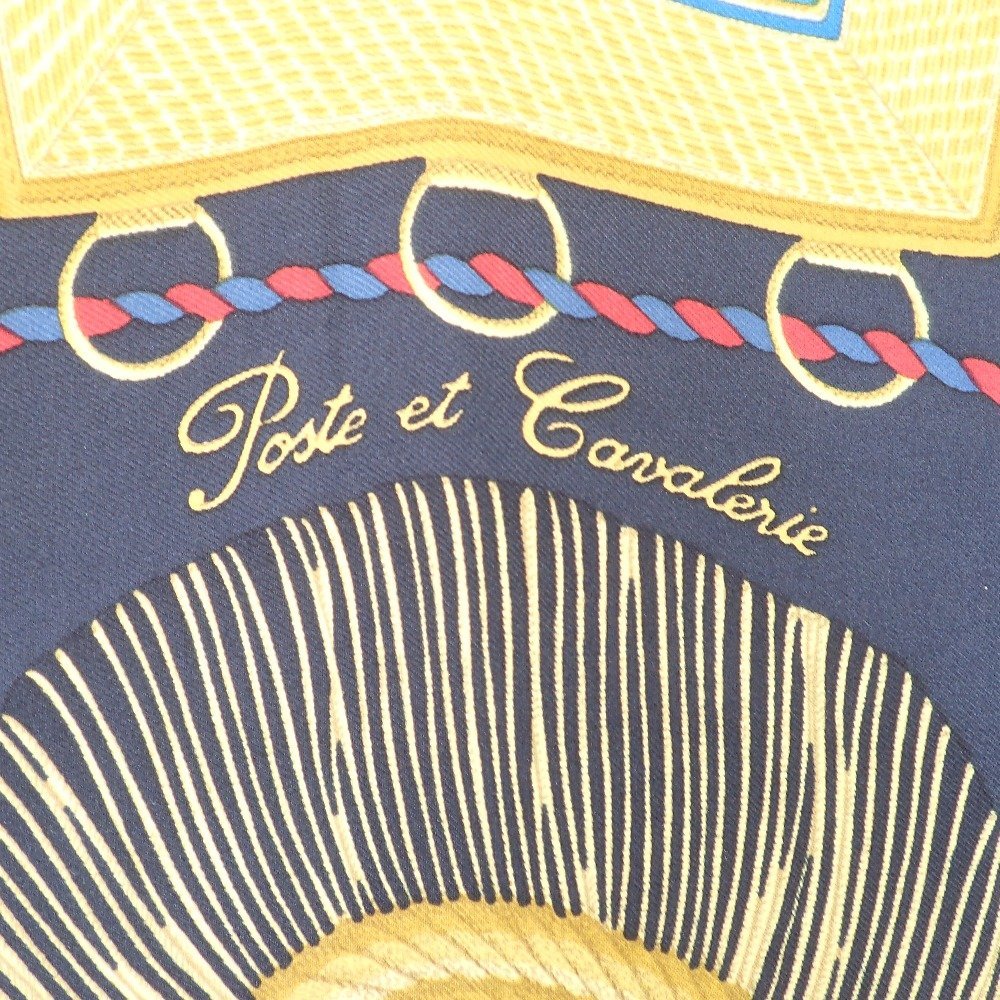 【美品】HERMES エルメス PORTE ET CAUABRIE サーベル飾り袋 シルク100% カレ90 スカーフ ブラック/ゴールド_画像2
