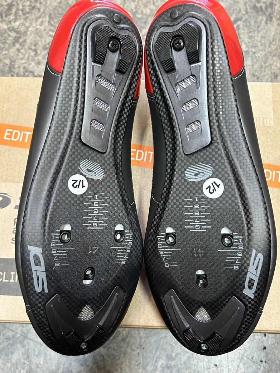 送料込 定価57000円 新品 箱入 自転車用ビンディングシューズ 送料込 定価57000円 新品 箱入 自転車用ビンディングシューズ