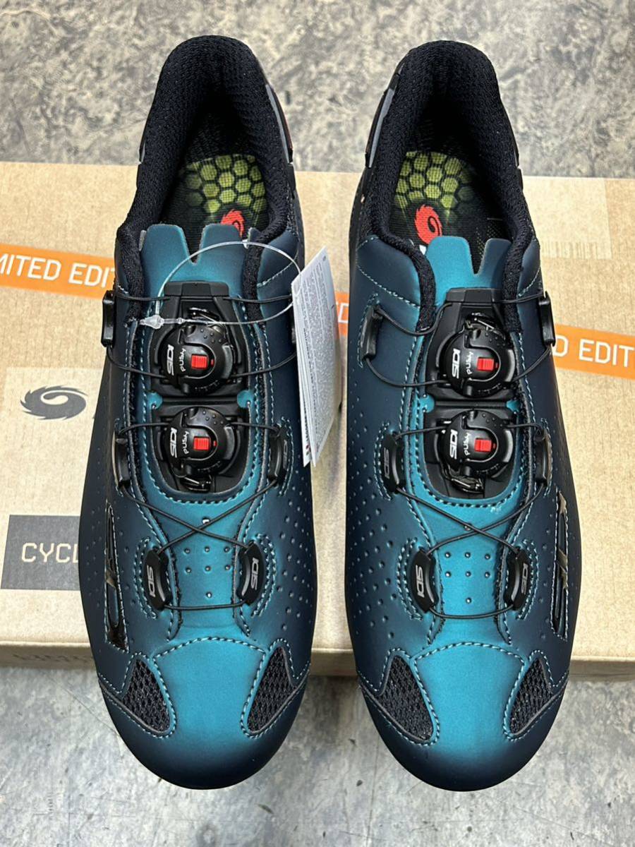 送料込 定価57000円 新品 箱入 自転車用ビンディングシューズ 送料込 定価57000円 新品 箱入 自転車用ビンディングシューズ