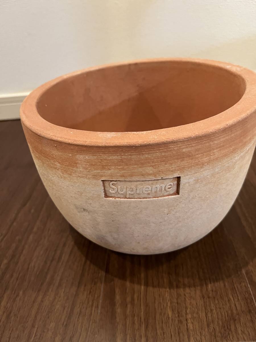 Supreme Poggi Ugo Planter Terracotta 小物 Supreme Poggi Ugo Planter Terracotta 小物