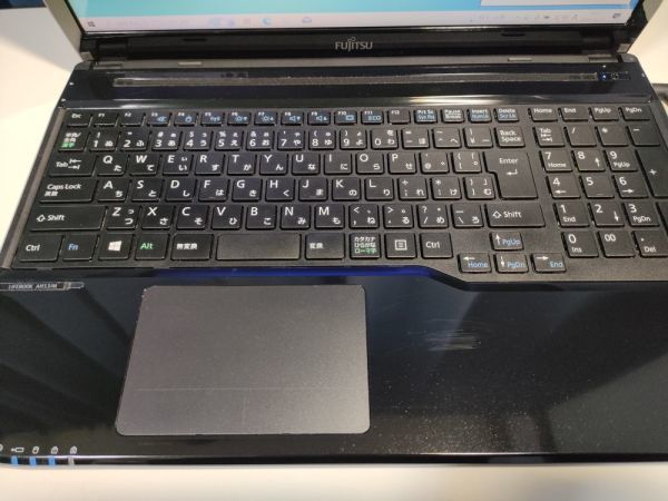 【一部ジャンク】富士通 LIFEBOOK AH53/M FMVA53MB i7仕様(CPU等欠品) BIOS起動可能 マザーボード 液晶パネル キーボード【動作確認済み】_画像3