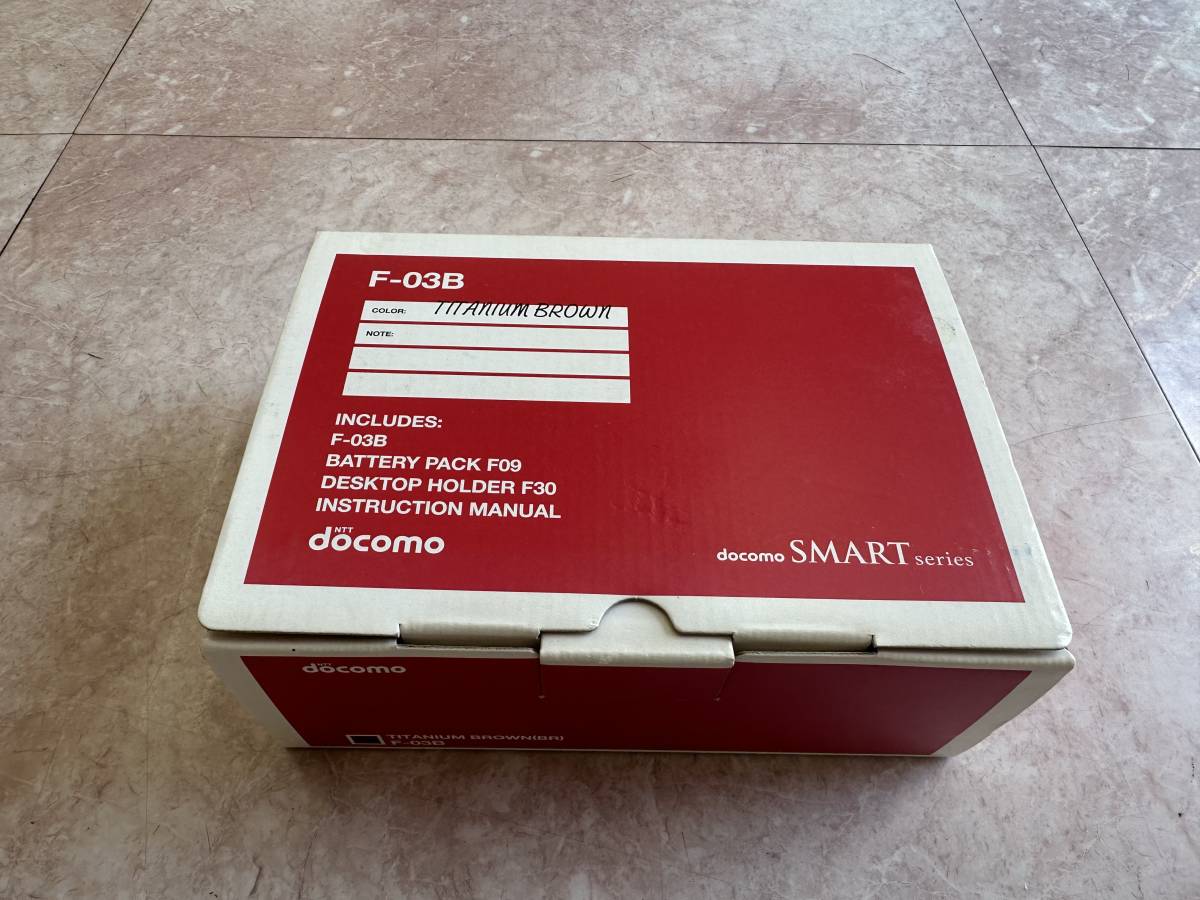 ドコモ docomo F-03B チタニウムブラウン 送料無料【新品未使用】 ドコモ docomo F-03B チタニウムブラウン 送料無料【新品未使用】