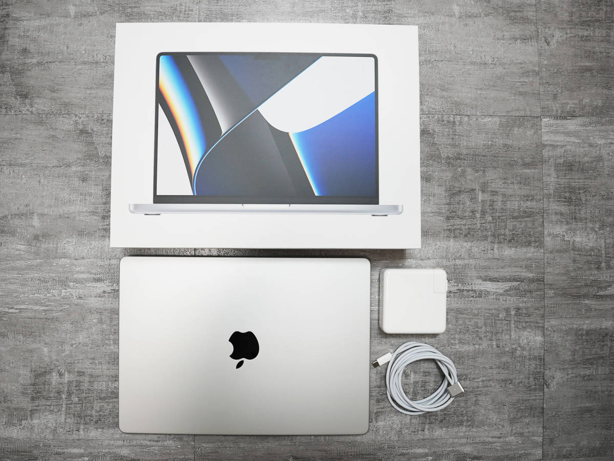 美品】Apple MacBook Pro 14インチシルバー2021モデル（M1 Max・10コア
