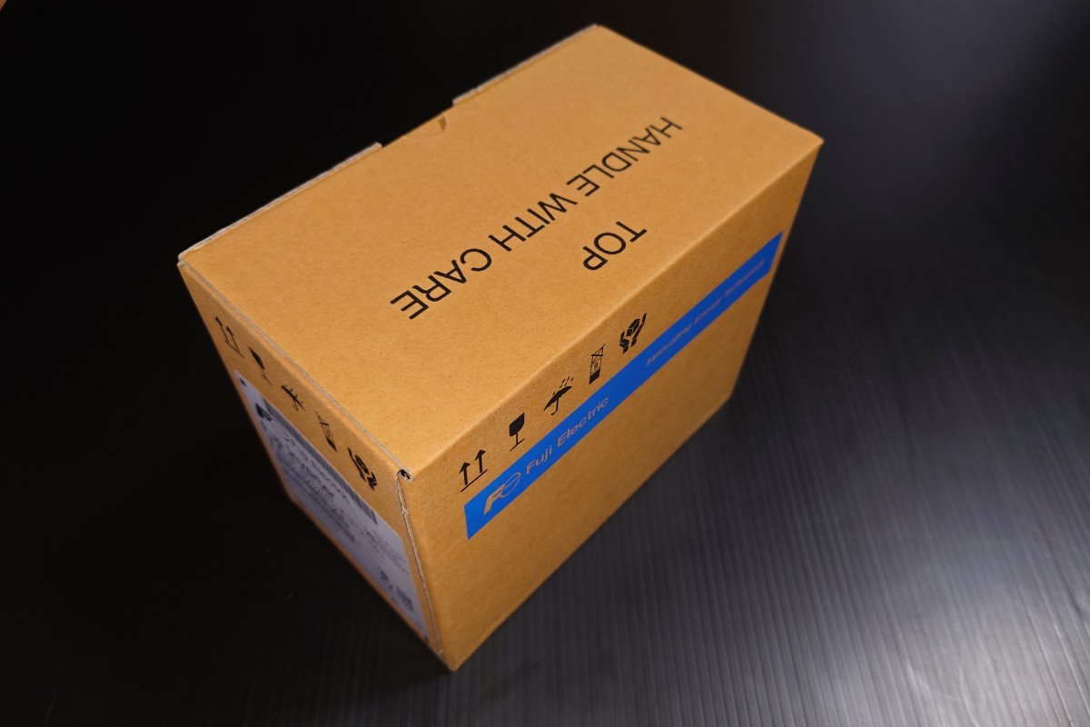 富士電機 FRN0.75C2S-2J 2023年 国内正規 未開封 未使用 6KJ インバータ