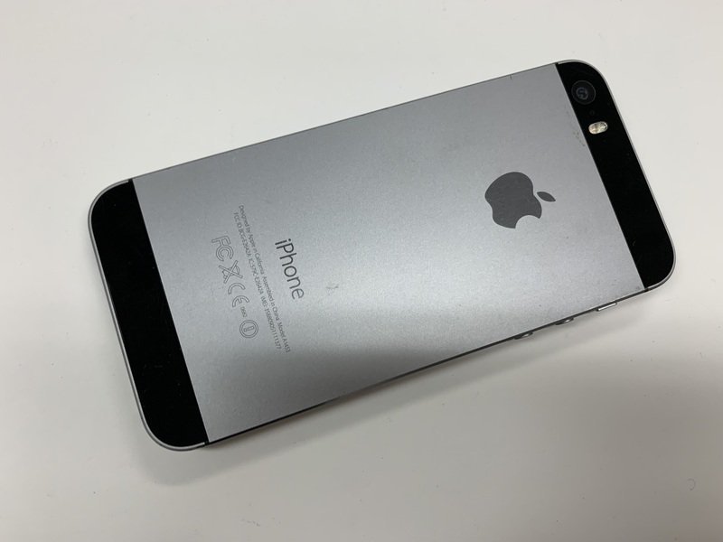 DX910 au iPhone5s スペースグレイ 64GB 判定○_画像2