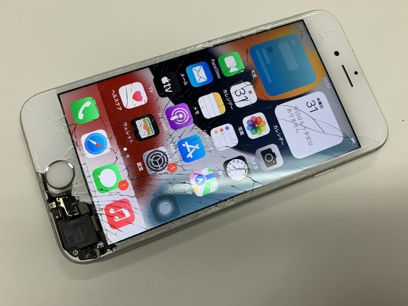 DZ753 SIMフリー iPhone6s シルバー 16GB ジャンク ロックOFF_画像1