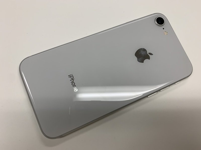 JA107 SIMフリー iPhone8 シルバー 64GB_画像2