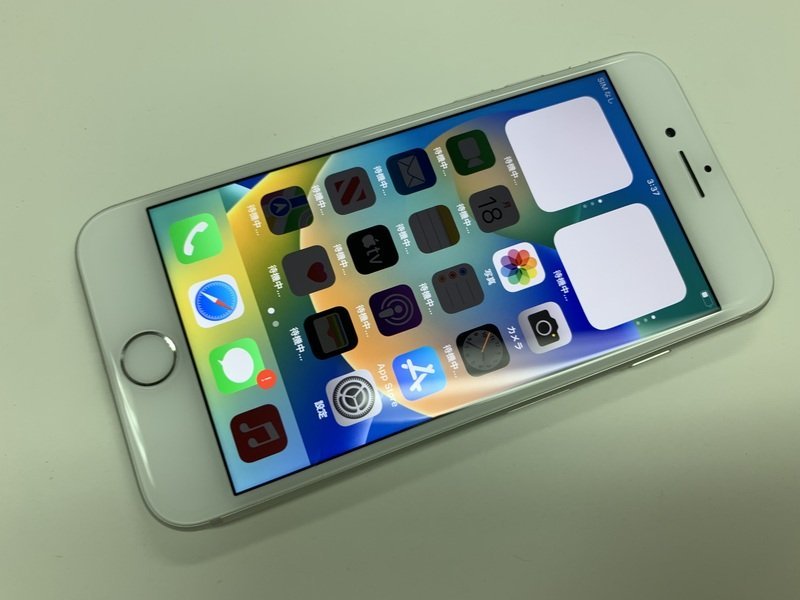 JA129 SIMフリー iPhone8 シルバー 64GB