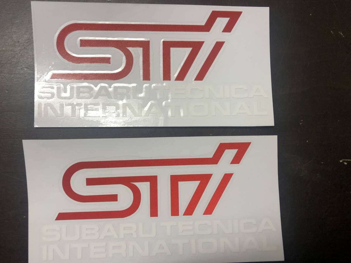 ☆STI SUBARU フォグカバー用ステッカー　赤/白文字 2枚セット　インプレッサ　スバル　レヴォーグ　BZ-R_画像1