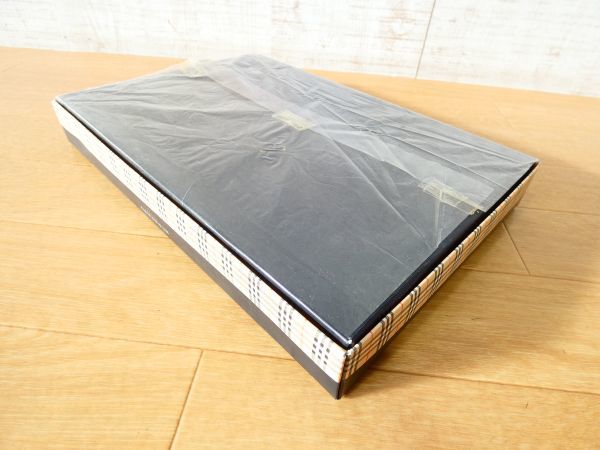 ◇未使用保管品 BURBERRY バーバリー フェイスタオル 34cm×75cm 2枚 ギフト 贈答品 タオル 家庭用品 箱付＠80_画像8