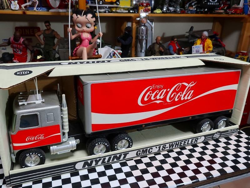  that time thing * out of print * Vintage Coca Cola 60s extra-large truck trailer GMC 58cm 18 tire metal made NYLINT