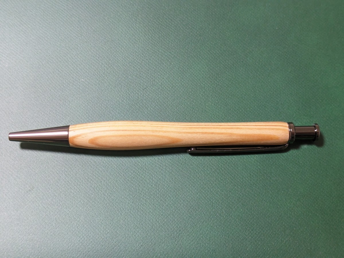 木軸 ノック式ボールペン 肥松　ハンドメイド　くるみ油仕上げ_画像3