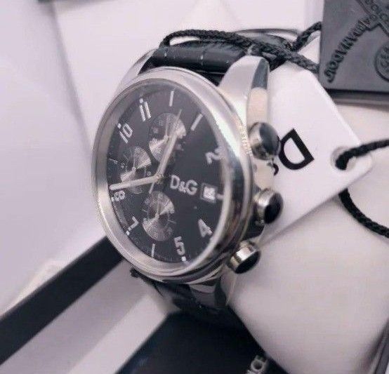 定価9万円　DOLCE&GABBANA　腕時計　D&G　メンズ　ブラック　動作品