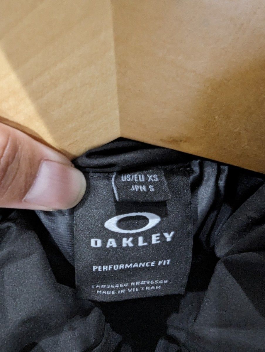 期間限定値下げ！OAKLEY　オークリー　ダウンジャケット　美品