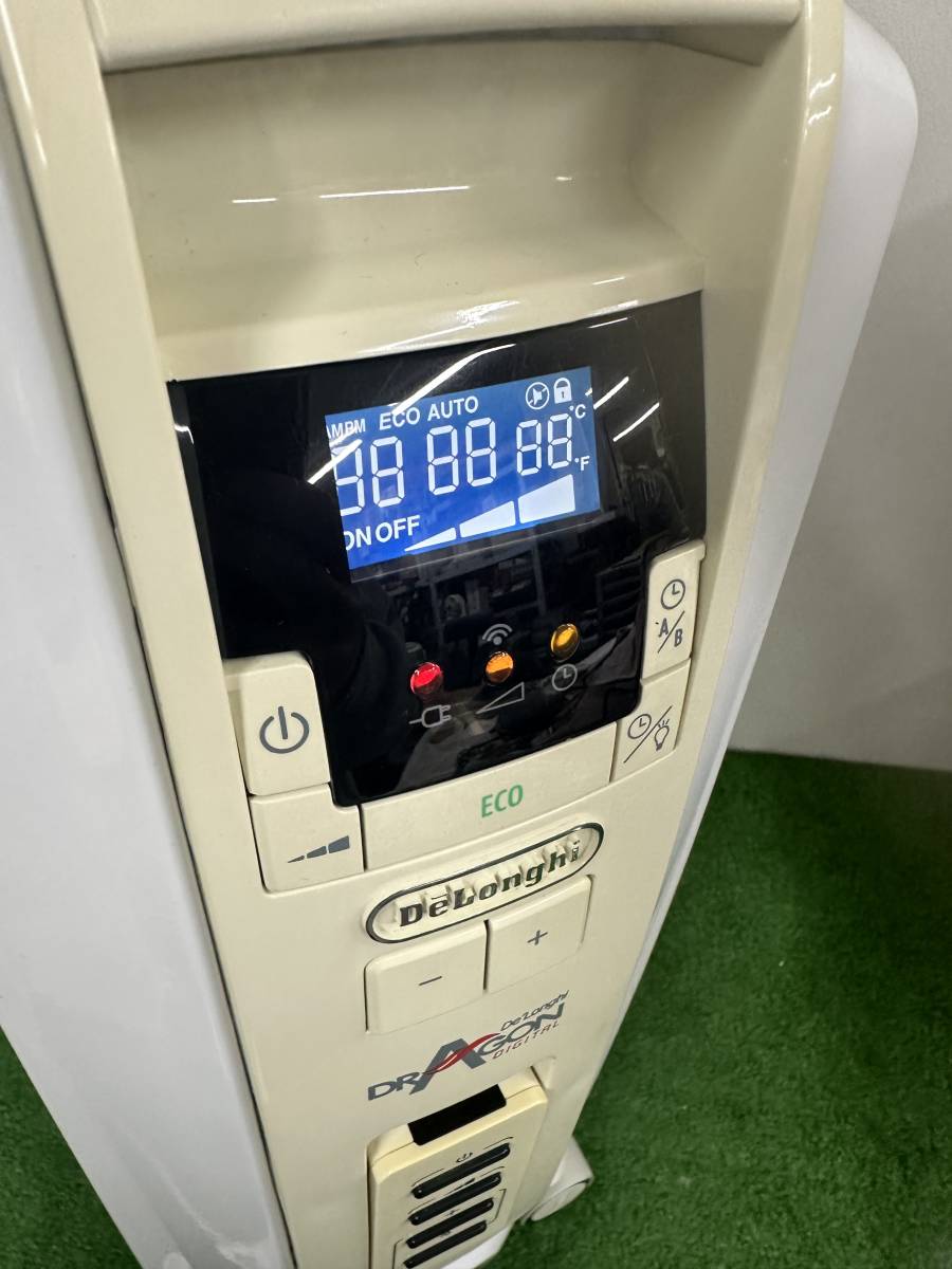 【s1160】【中古品】 DeLonghi DRAGON DIGITAL デロンギ ドラゴンデジタル オイルヒーター TDD0915W ホワイト 通電確認済み_画像2