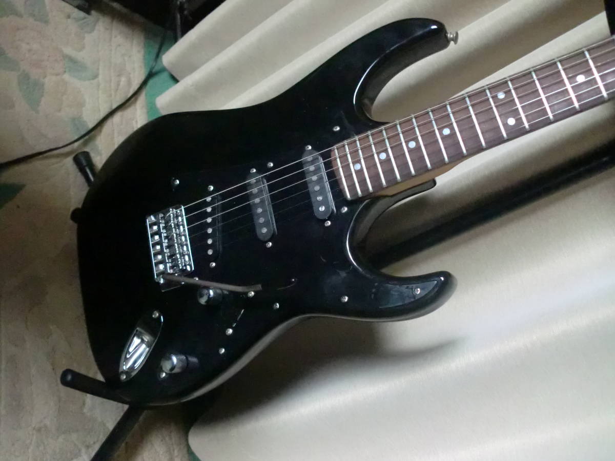 ☆　低弦高ライトスキャロップ仕様のメーカーは不明のストラトタイプギター　☆_画像6