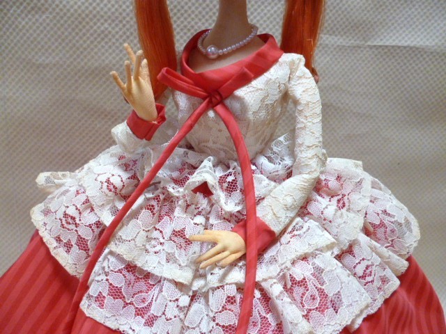昭和レトロ ポーズ人形 フランス人形 ドール 白いレース 赤いドレス ツインテール_画像3