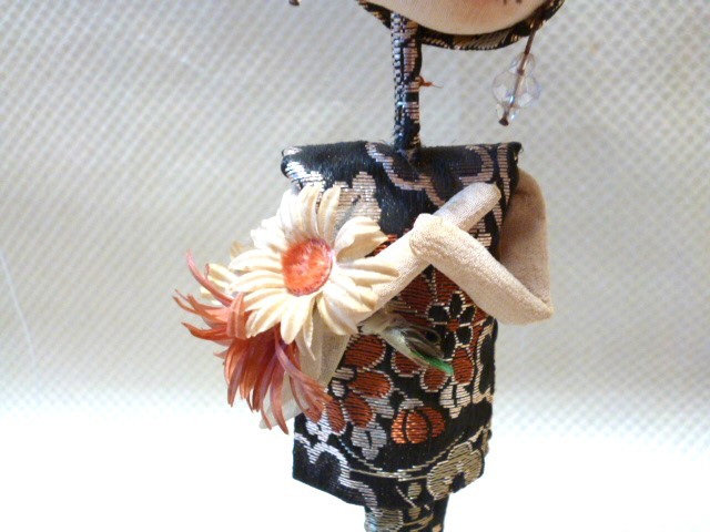 昭和レトロ ポーズ人形 首が細くて長い 民族衣装 ターバン_画像3