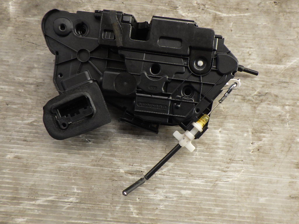  selling out ABA-1KCAV Golf 6 0 right front door lock actuator 05-12-05-520 B2-L25-3Es Lee a-ru Nagano 