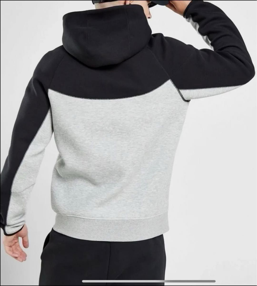 新品】日本未発売 NIKE テックフリース パーカー 2023年新作 新品】日本未発売 NIKE テックフリース パーカー 2023年新作