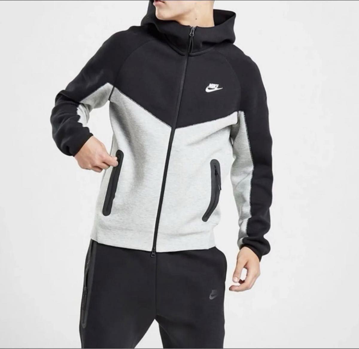 新品】日本未発売 NIKE テックフリース パーカー 2023年新作 新品】日本未発売 NIKE テックフリース パーカー 2023年新作
