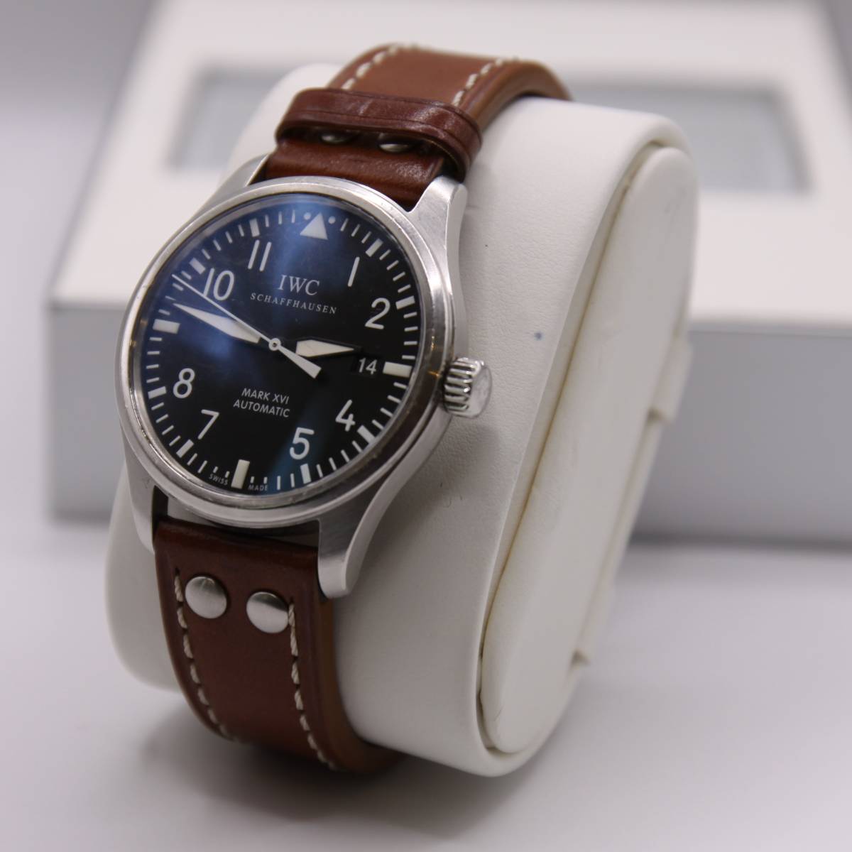 IWC SCHAFFHAUSEN IW325501 パイロットウォッチ マークXVI 16 デイト 自動巻き メンズ 国際保証書付き_画像3