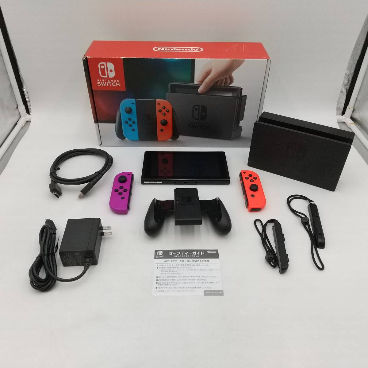 GO69 Switch本体【動作確認済】Nintendo Switch 初期型 HAC-S-KABAA(JPN) ニンテンドースイッチ【ジャンク】_画像2