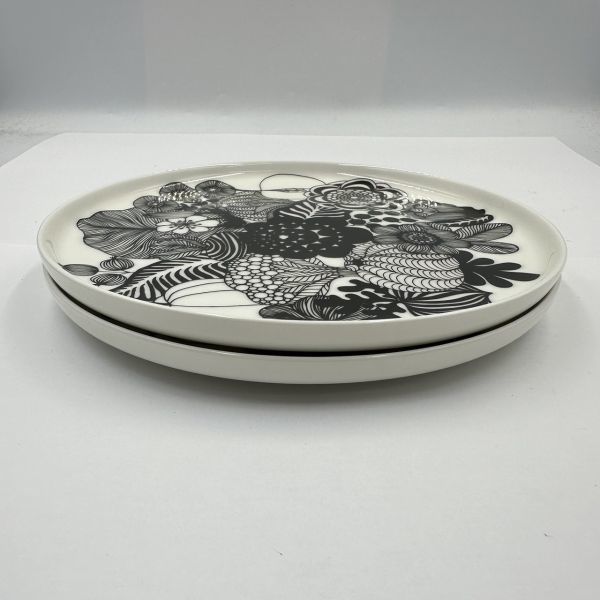 M123-T060289-7 Marimekko マリメッコ シイルトラプータルハ プレート 皿 洋食器 ホワイト ブラック 2点セット サイズ(約)20cm×1cm ①_画像6