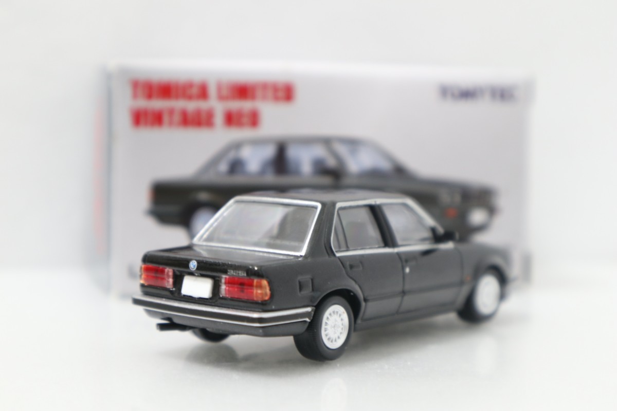 TLV 1/64 BMW 325i 4ドア 黒 ブラック トミカリミテッドヴィンテージ ネオ トミカ LV-N93b Black TLV-NEO_画像2