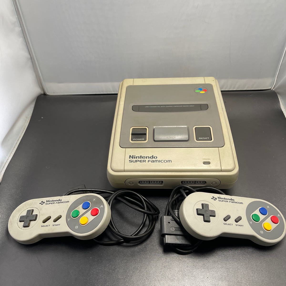 「2FT35」任天堂/Nintendo スーパーファミコン SHVC-001コントローラー×2付きます　AVケーブル無し　ACアダプター無し_画像1